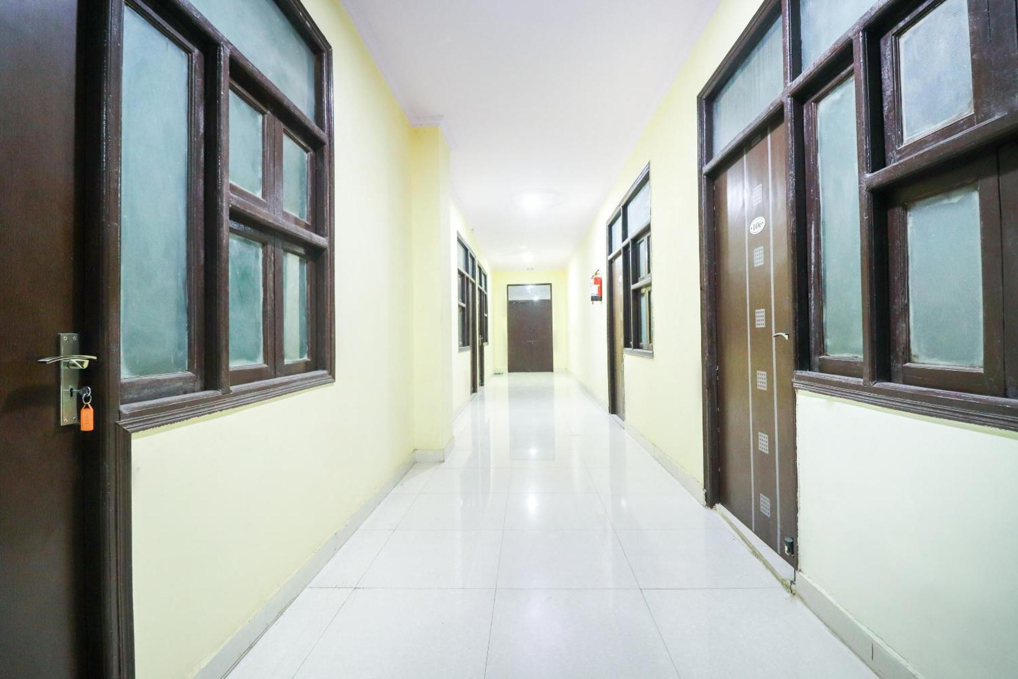 Hotel O Sunrise Inn Indirapuram 外观 照片
