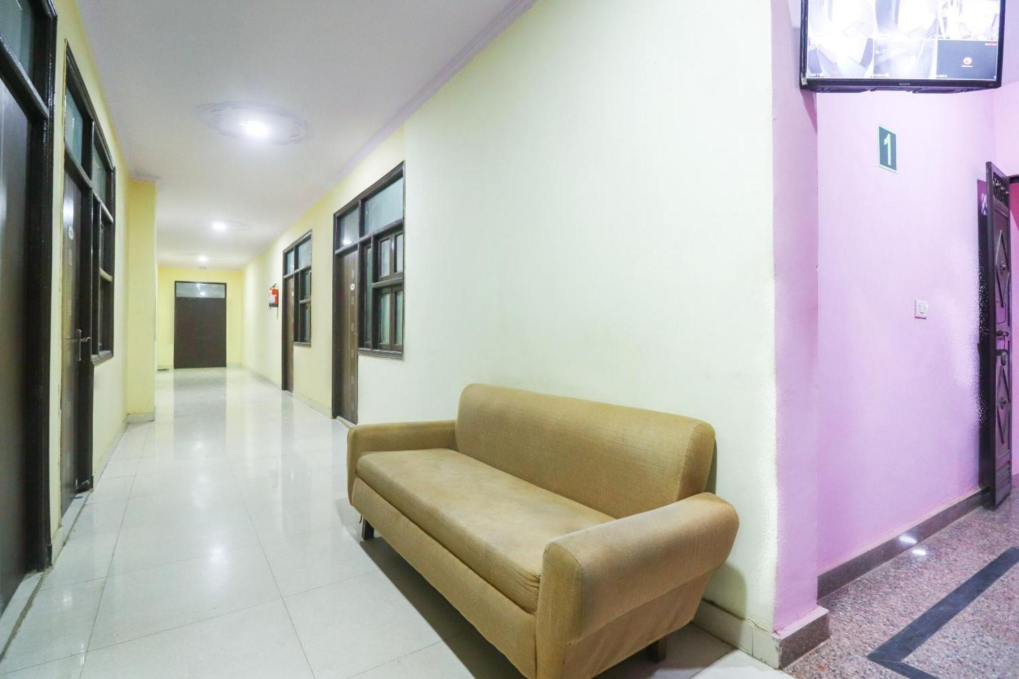 Hotel O Sunrise Inn Indirapuram 外观 照片